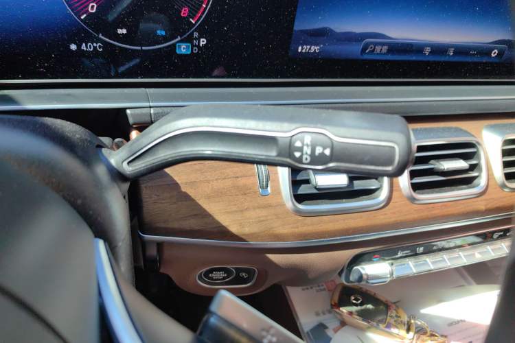 Used Mercedes-Benz GLS-Class 2023 GLS 450 4MATIC Stylish Model Gear Lever