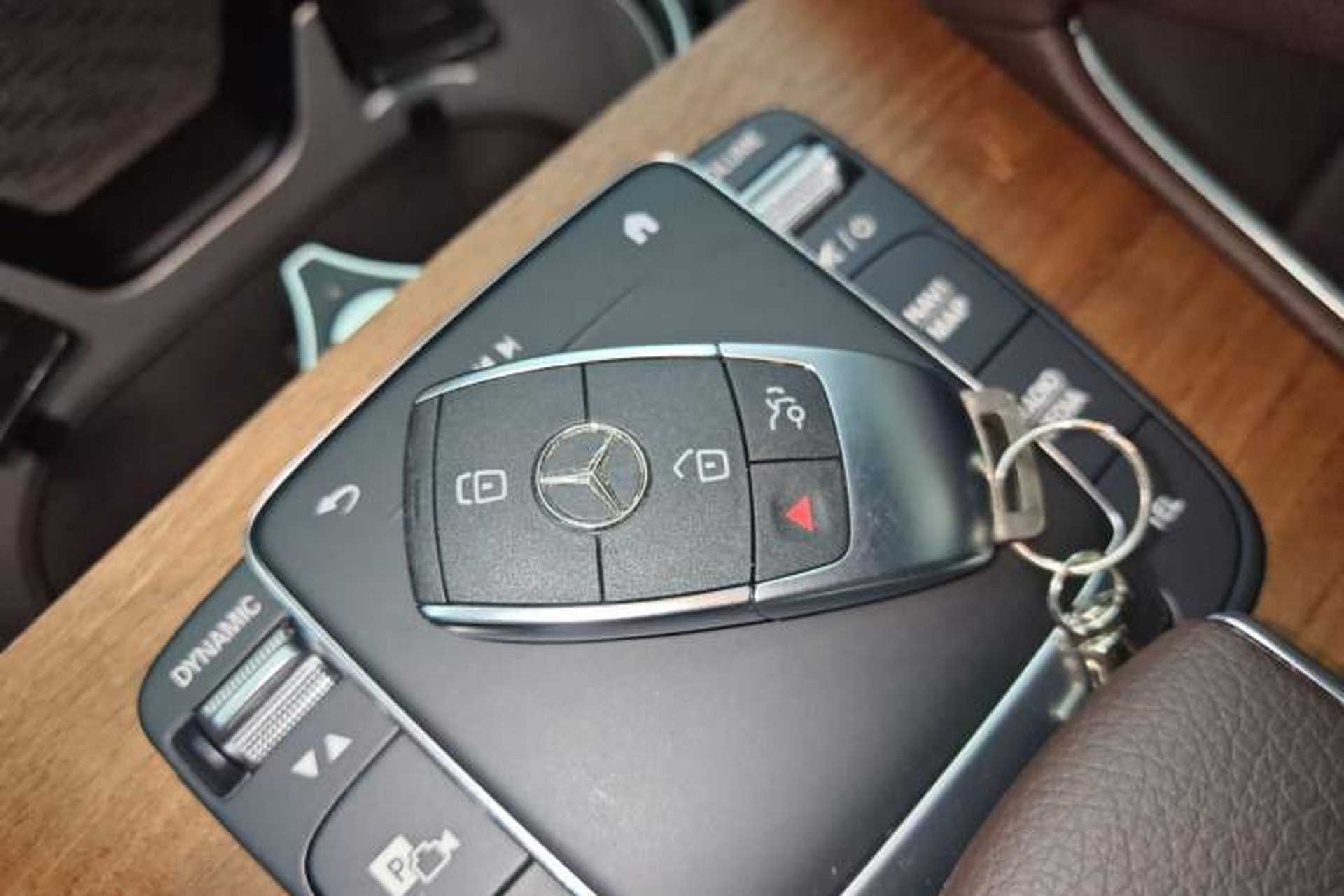 Used Mercedes-Benz GLS-Class 2023 GLS 450 6-seater U.S. version Interior 1