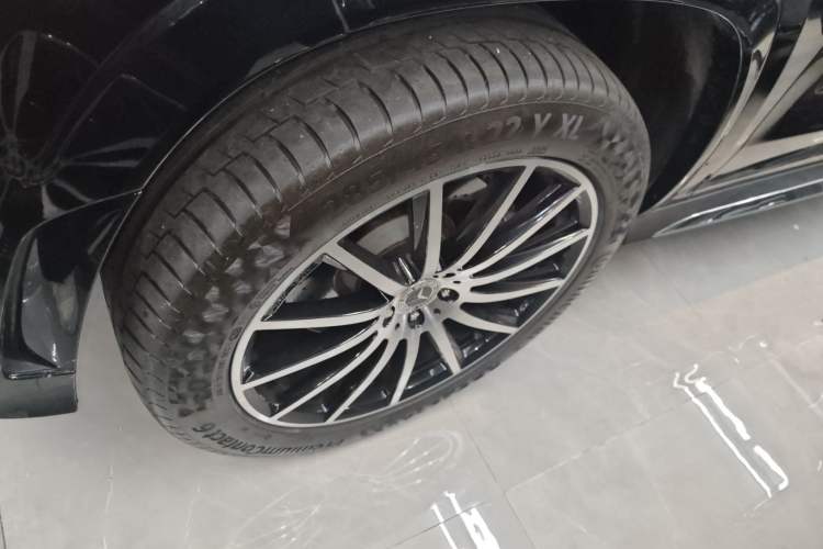 Used Mercedes-Benz GLS-Class 2023 GLS 450 6-seater U.S. version Left Front Wheel Hub