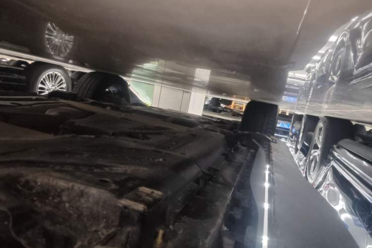 Used Mercedes-Benz GLS-Class 2023 GLS 450 6-seater U.S. version Left Side Sill