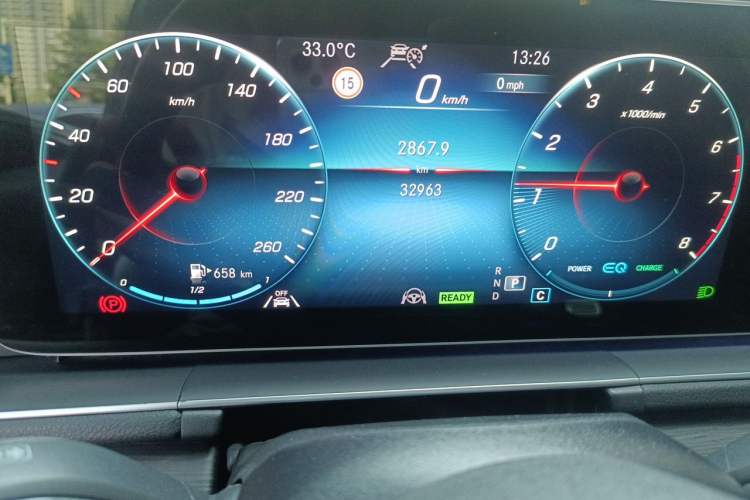 Used Mercedes-Benz GLS-Class 2023 GLS 450 7-seater AMG Package U.S. specification Odometer Close Up