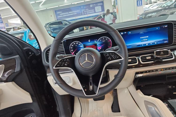 Used Mercedes-Benz GLS-Class 2023 GLS 450 6-seater U.S. version Steering Wheel