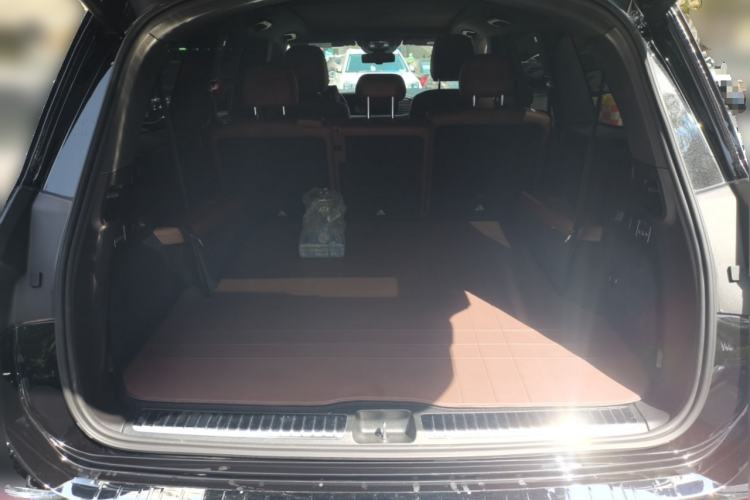 Used Mercedes-Benz GLS-Class 2023 GLS 450 7-seater U.S. specification Trunk