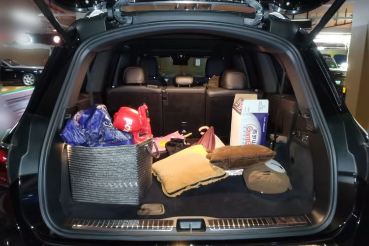 Used Mercedes-Benz GLS-Class 2023 GLS 450 7-seater U.S. specification Trunk