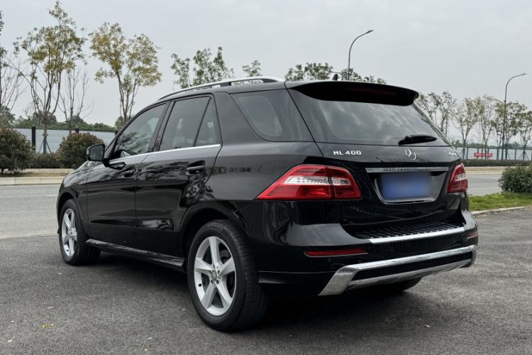 Used Mercedes-Benz M-Class 2015 ML 400 4MATIC Dynamic Model Exterior 2