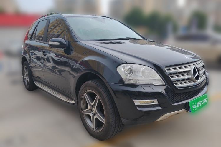 Used Mercedes-Benz M-Class 2006 ML 350 Sport Edition Front Right 45 Deg