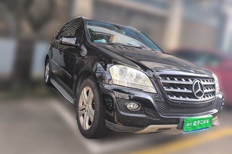 Used Mercedes-Benz M-Class 2008 ML 350 4MATIC Dynamic Model Front Right 45 Deg