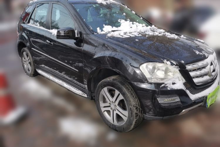Used Mercedes-Benz M-Class 2008 ML 350 4MATIC Luxury Model Front Right 45 Deg