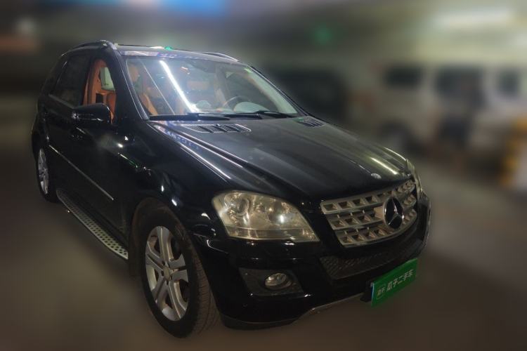 Used Mercedes-Benz M-Class 2008 ML 350 4MATIC Luxury Model Front Right 45 Deg