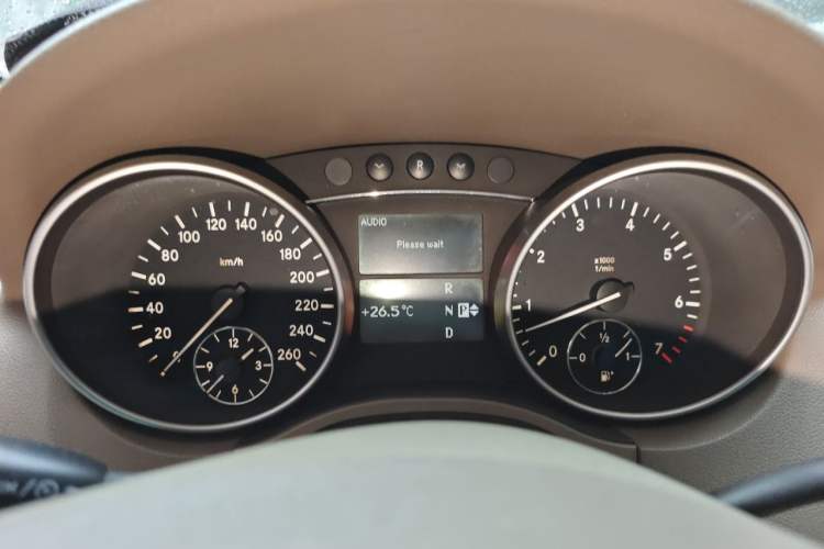 Used Mercedes-Benz M-Class 2008 ML 350 4MATIC Luxury Model Instrument Cluster