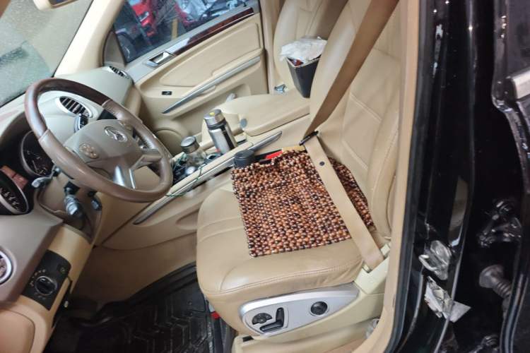 Used Mercedes-Benz M-Class 2008 ML 350 4MATIC Luxury Model Left Front Seat
