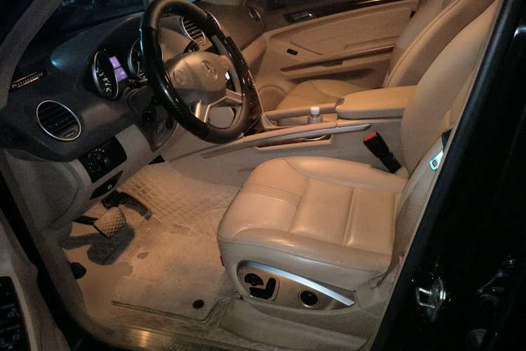 Used Mercedes-Benz M-Class 2008 ML 350 4MATIC Luxury Model Left Front Seat