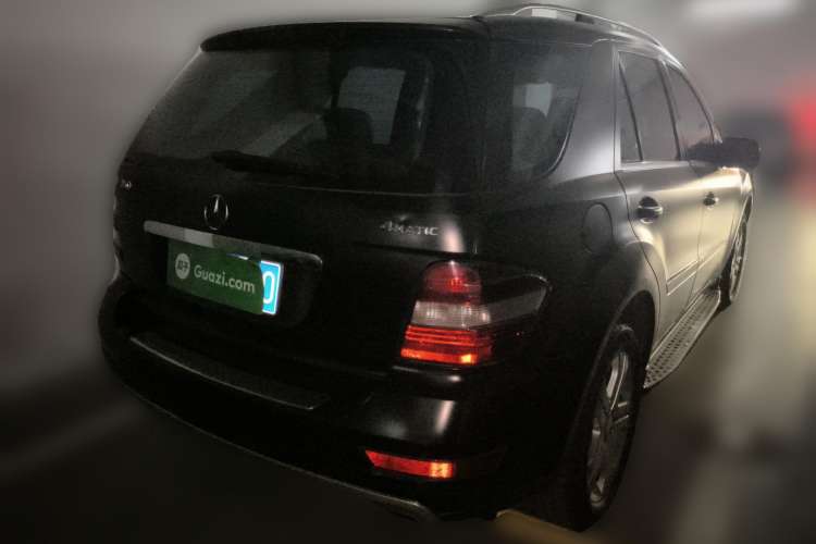 Used Mercedes-Benz M-Class 2008 ML 350 4MATIC Luxury Model Rear Right 45 Deg