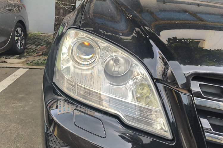 Used Mercedes-Benz M-Class 2008 ML 350 4MATIC Dynamic Model Right Front Headlight