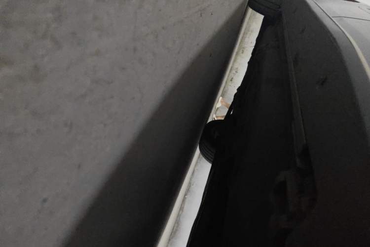 Used Mercedes-Benz M-Class 2008 ML 350 4MATIC Dynamic Model Chassis Front Right
