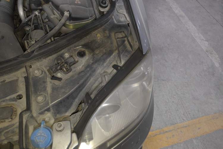 Used Mercedes-Benz M-Class 2008 ML 350 4MATIC Dynamic Model Engine Bay Left