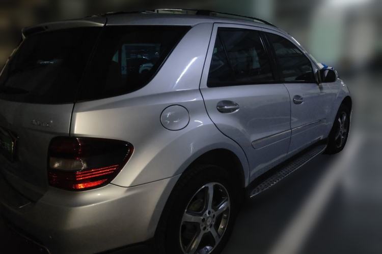 Used Mercedes-Benz M-Class 2008 ML 350 4MATIC Luxury Model Rear Right 45 Deg