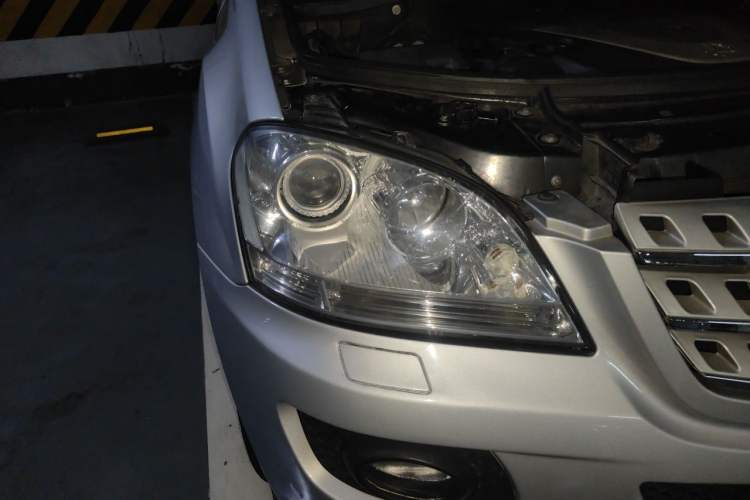 Used Mercedes-Benz M-Class 2008 ML 350 4MATIC Luxury Model Right Front Headlight