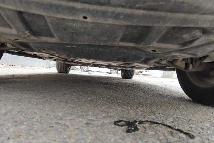 Used Mercedes-Benz M-Class 2010 ML 300 4MATIC Chassis Front