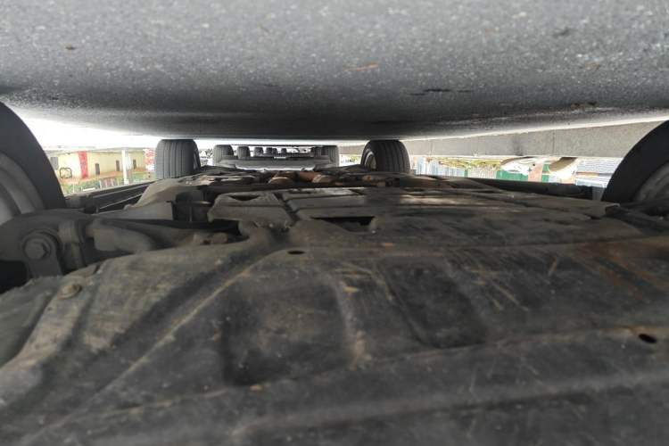 Used Mercedes-Benz M-Class 2010 ML 350 4MATIC Luxury Special Edition Chassis Front