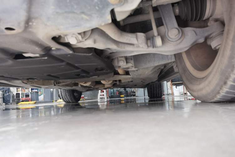 Used Mercedes-Benz M-Class 2010 ML 350 4MATIC Luxury Model Chassis Front Left