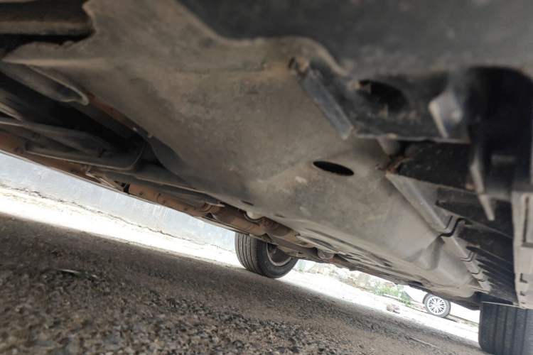 Used Mercedes-Benz M-Class 2010 ML 300 4MATIC Chassis Front Left