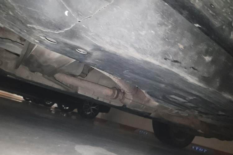 Used Mercedes-Benz M-Class 2010 ML 350 4MATIC Luxury Model Chassis Front Left