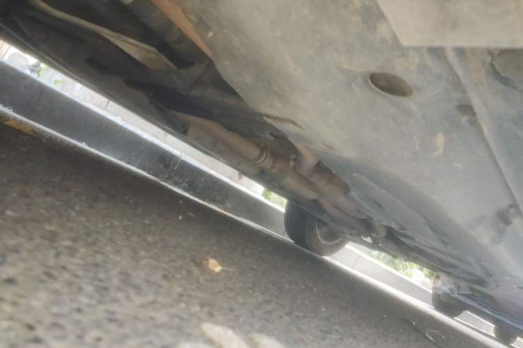 Used Mercedes-Benz M-Class 2010 ML 300 4MATIC Chassis Front Left