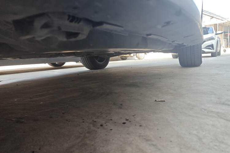 Used Mercedes-Benz M-Class 2010 ML 300 4MATIC Chassis Front Left