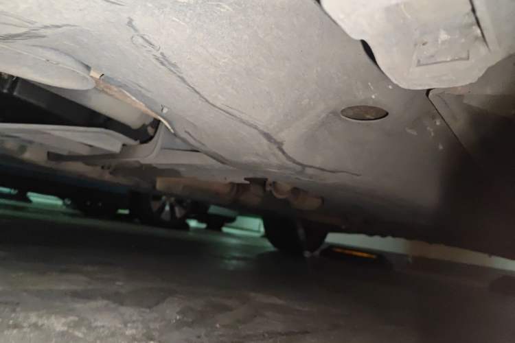 Used Mercedes-Benz M-Class 2010 ML 350 4MATIC Luxury Special Edition Chassis Front Left
