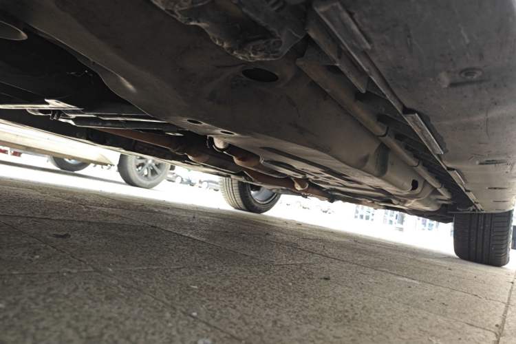 Used Mercedes-Benz M-Class 2010 ML 350 4MATIC Luxury Model Chassis Front Left
