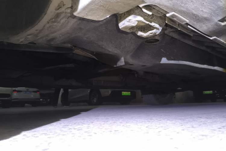 Used Mercedes-Benz M-Class 2010 ML 300 4MATIC Chassis Front Left