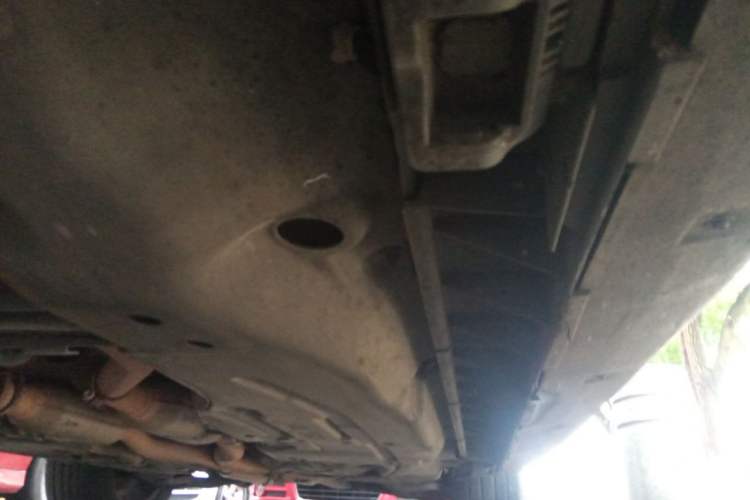 Used Mercedes-Benz M-Class 2010 ML 300 4MATIC Chassis Front Left