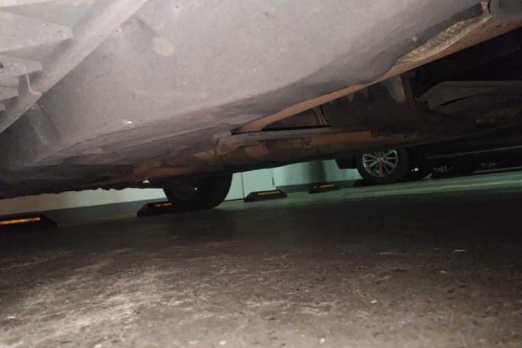Used Mercedes-Benz M-Class 2010 ML 350 4MATIC Luxury Special Edition Chassis Front Right
