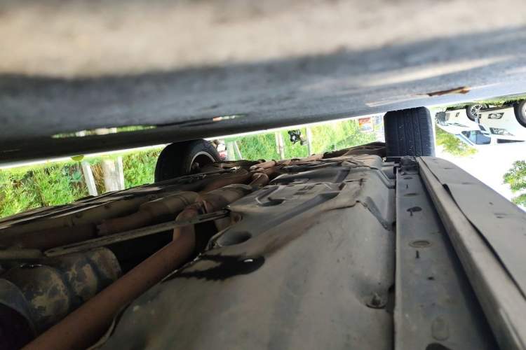 Used Mercedes-Benz M-Class 2010 ML 300 4MATIC Chassis Front Right