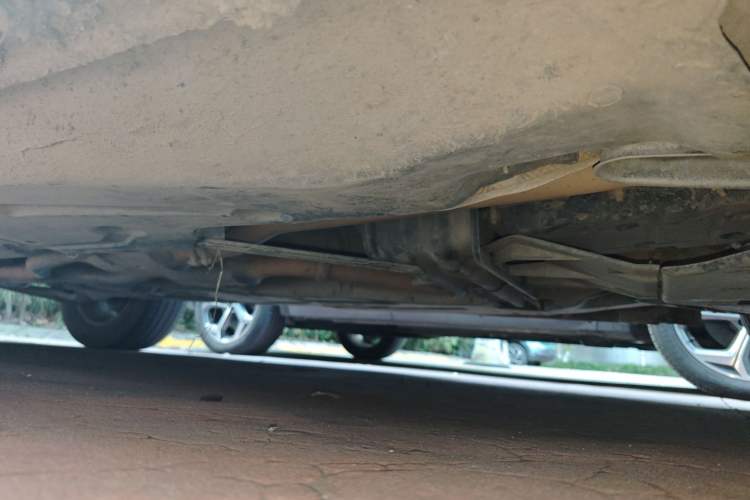 Used Mercedes-Benz M-Class 2010 ML 300 4MATIC Chassis Front Right