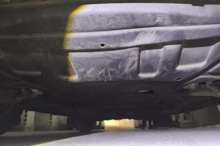 Used Mercedes-Benz M-Class 2010 ML 300 4MATIC Chassis Front