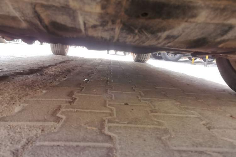 Used Mercedes-Benz M-Class 2010 ML 300 4MATIC Chassis Front