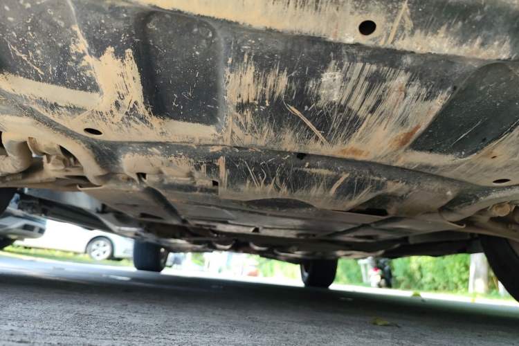 Used Mercedes-Benz M-Class 2010 ML 300 4MATIC Chassis Front