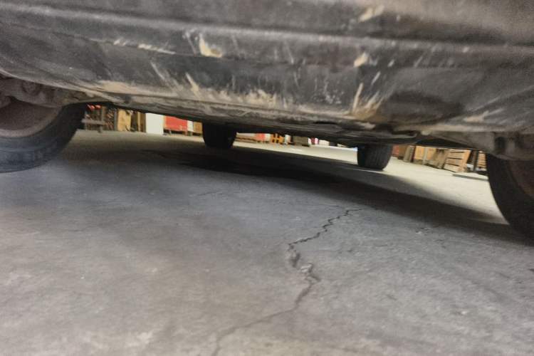 Used Mercedes-Benz M-Class 2010 ML 300 4MATIC Chassis Front