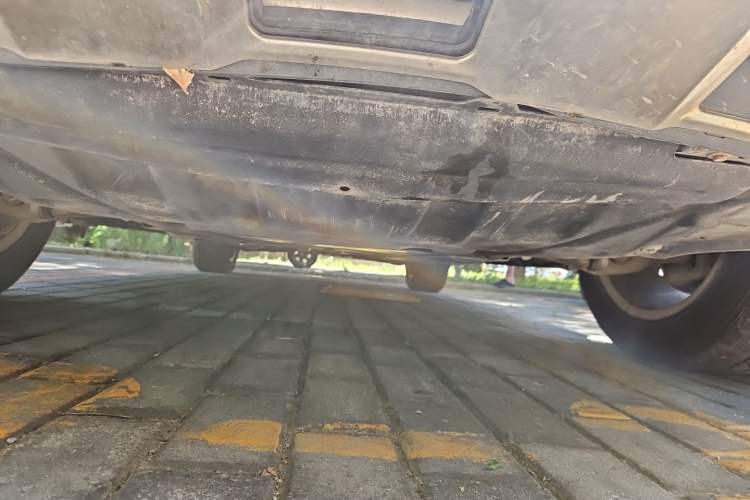 Used Mercedes-Benz M-Class 2010 ML 300 4MATIC Chassis Front