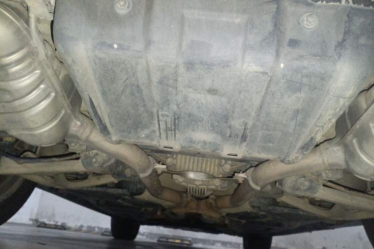 Used Mercedes-Benz M-Class 2010 ML 350 4MATIC Luxury Model Chassis Rear