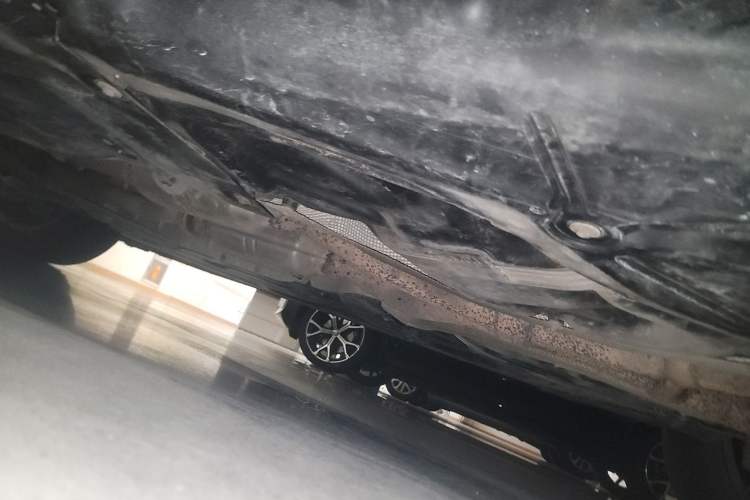 Used Mercedes-Benz M-Class 2010 ML 350 4MATIC Luxury Model Chassis Rear Left