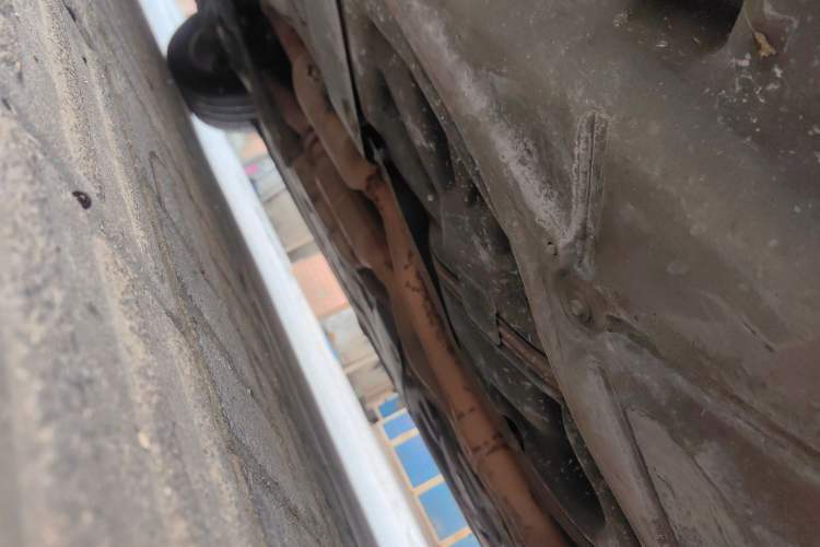 Used Mercedes-Benz M-Class 2010 ML 300 4MATIC Chassis Rear Left