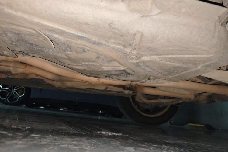 Used Mercedes-Benz M-Class 2010 ML 350 4MATIC Luxury Model Chassis Rear Left