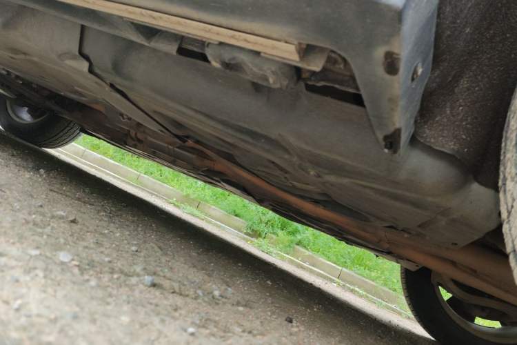 Used Mercedes-Benz M-Class 2010 ML 300 4MATIC Chassis Rear Left