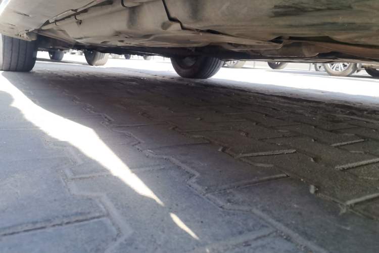 Used Mercedes-Benz M-Class 2010 ML 300 4MATIC Chassis Rear Left