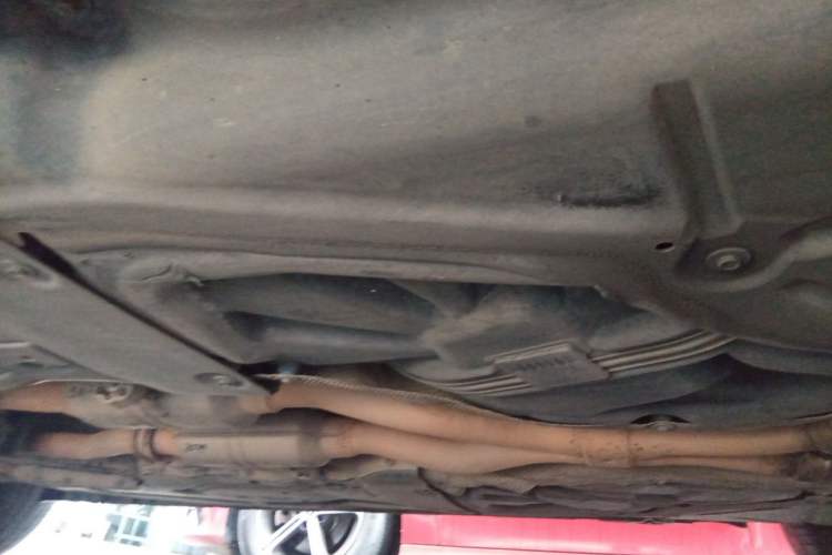 Used Mercedes-Benz M-Class 2010 ML 300 4MATIC Chassis Rear Left