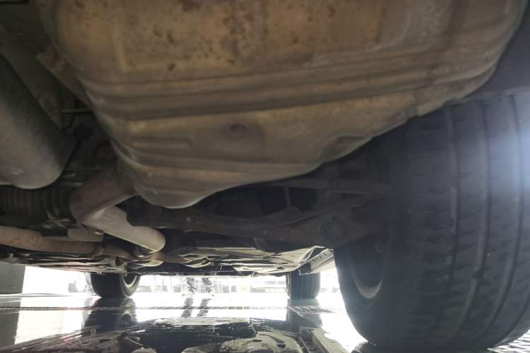 Used Mercedes-Benz M-Class 2010 ML 350 4MATIC Luxury Model Chassis Rear Right