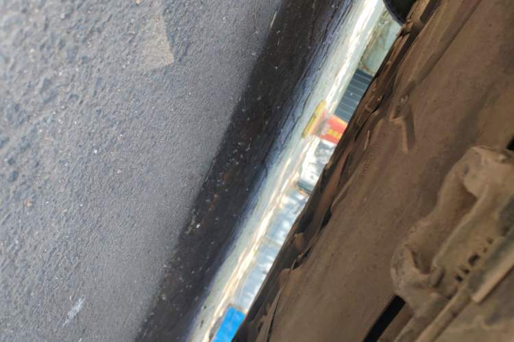 Used Mercedes-Benz M-Class 2010 ML 300 4MATIC Chassis Rear Right